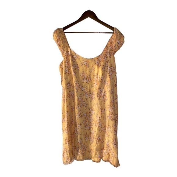 Old Navy Yellow Floral Sleeveless Smocked 2XL‎ Mini Dress Summer Travel Vacation - Picture 1 of 5